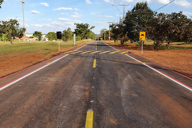 Inauguração da pavimentação de acesso à Fazenda Água Limpa, DF-055.