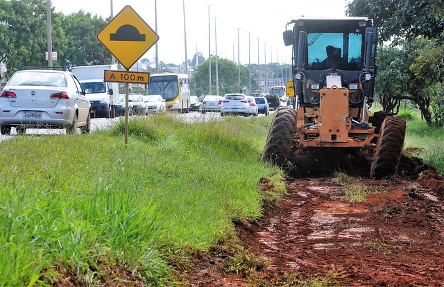 Governo dá início às obras de duplicação da DF-250