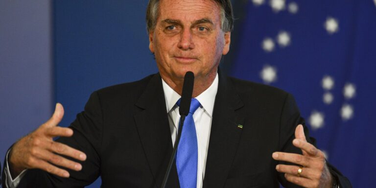 Petrobras tem que cumprir sua função social, diz presidente