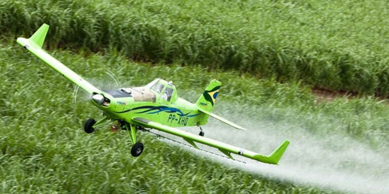 Congresso aprova uso de avião agrícola no combate a incêndio florestal