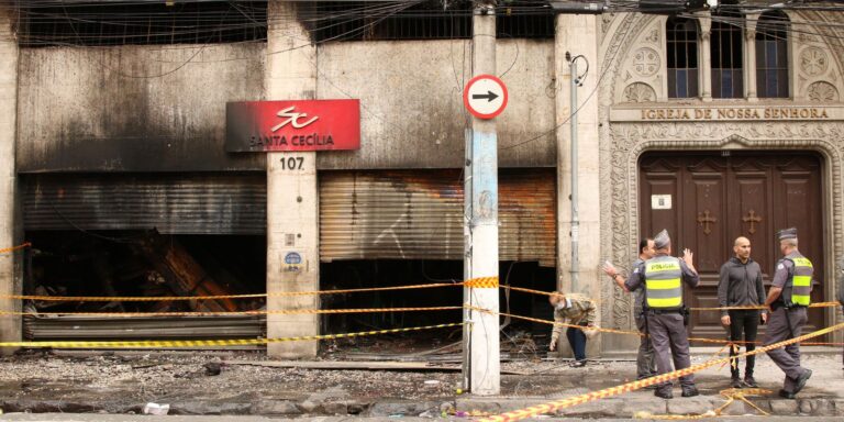 Prefeitura vai pedir demolição de prédio que pegou fogo em São Paulo