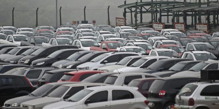 Vendas de veículos caem 4,8% em junho, diz Anfavea