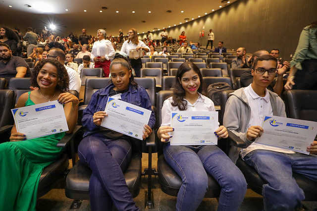 20/02/2024 - Programa Jovem Candango qualifica mais 500 jovens para o mercado de trabalho