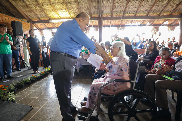 23/02/2024 -Mais 104 produtores rurais têm seus terrenos legalizados