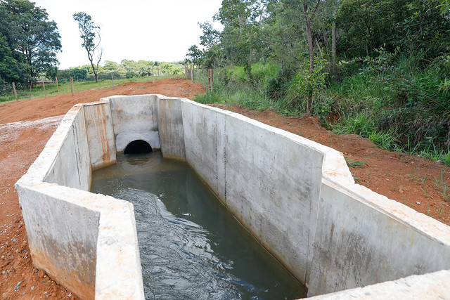 01/03/2024 - Canal de irrigação do Rodeador é inaugurado em Brazlândia