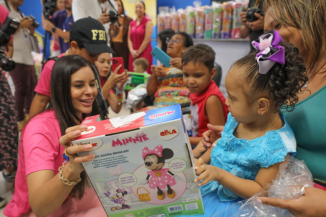 08/10/2024 - Campanha Vem Brincar Comigo promove dia de solidariedade no Hospital da Criança e na Estrutural