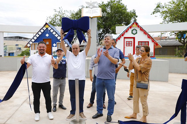 21/12/2024 - Praça da Bíblia da Candangolândia é reinaugurada e ganha programação natalina