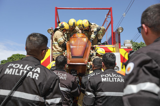 18/01/2025 - Comoção marca despedida de policial do DF que faleceu em salvamento de vítimas em incêndio em Maceió